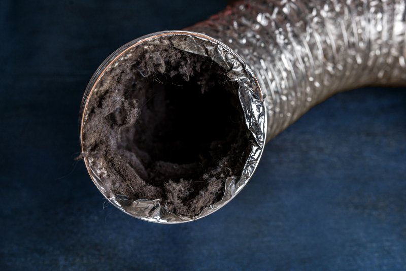 an example of a dirty air duct